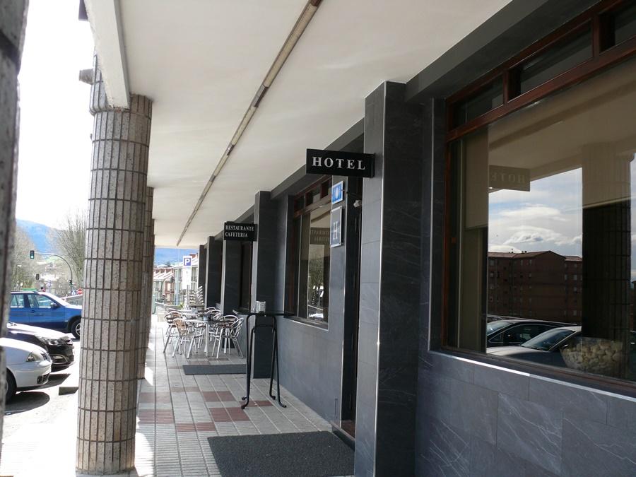Hotel Los Angeles Guarnizo Kültér fotó