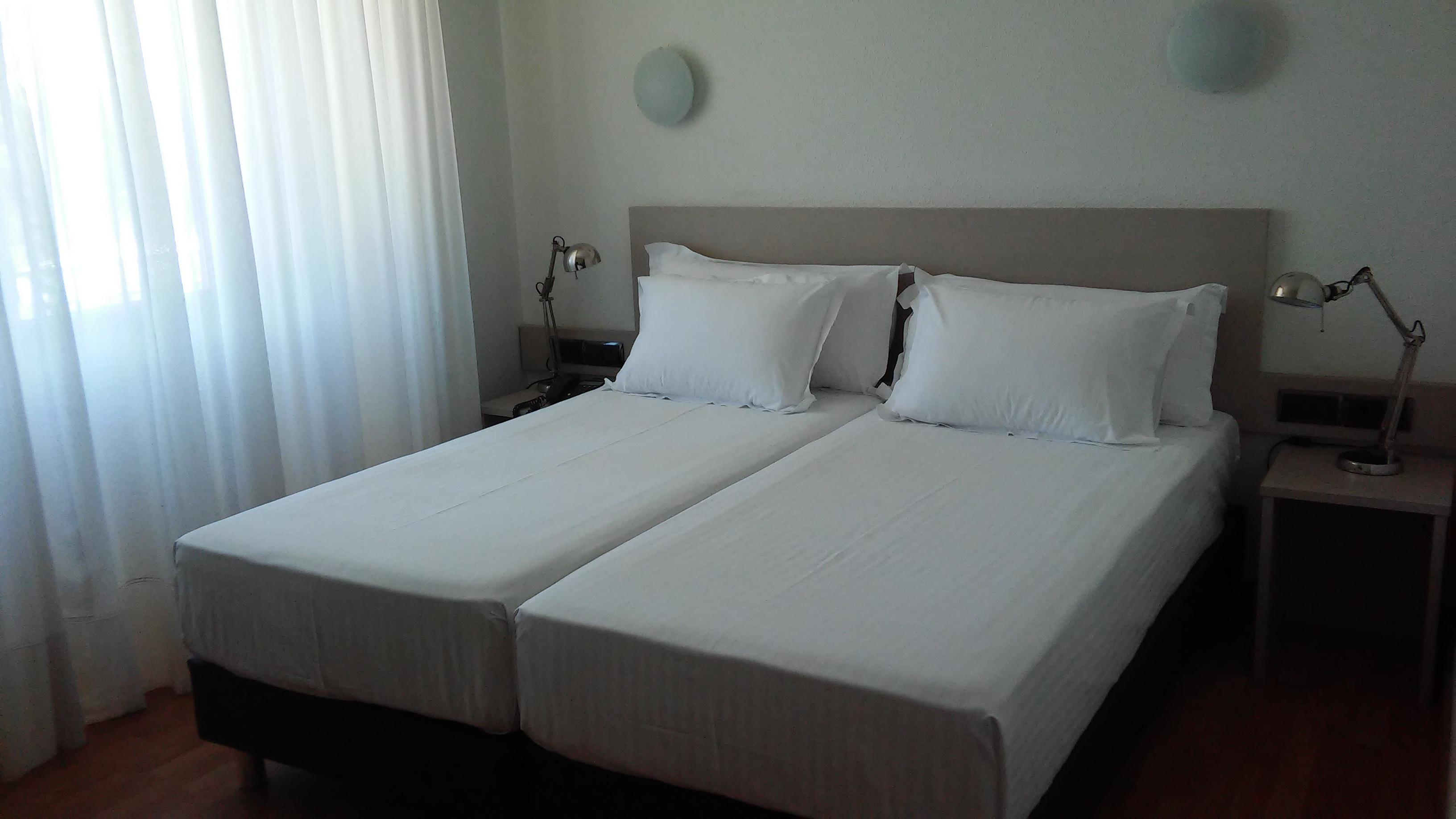 Hotel Los Angeles Guarnizo Kültér fotó