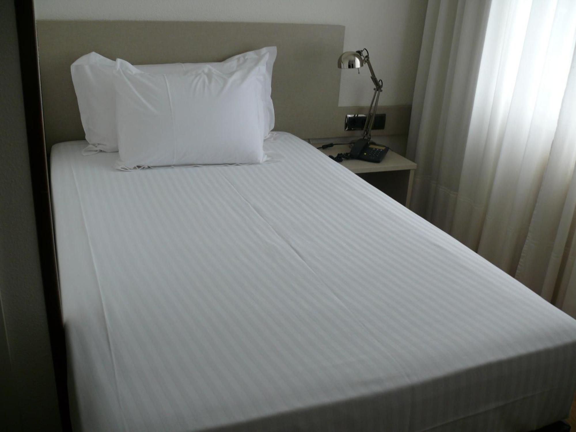 Hotel Los Angeles Guarnizo Kültér fotó