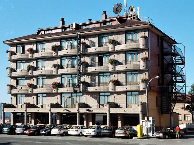 Hotel Los Angeles Guarnizo Kültér fotó