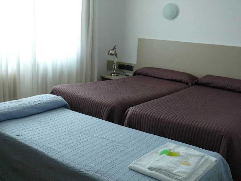 Hotel Los Angeles Guarnizo Kültér fotó