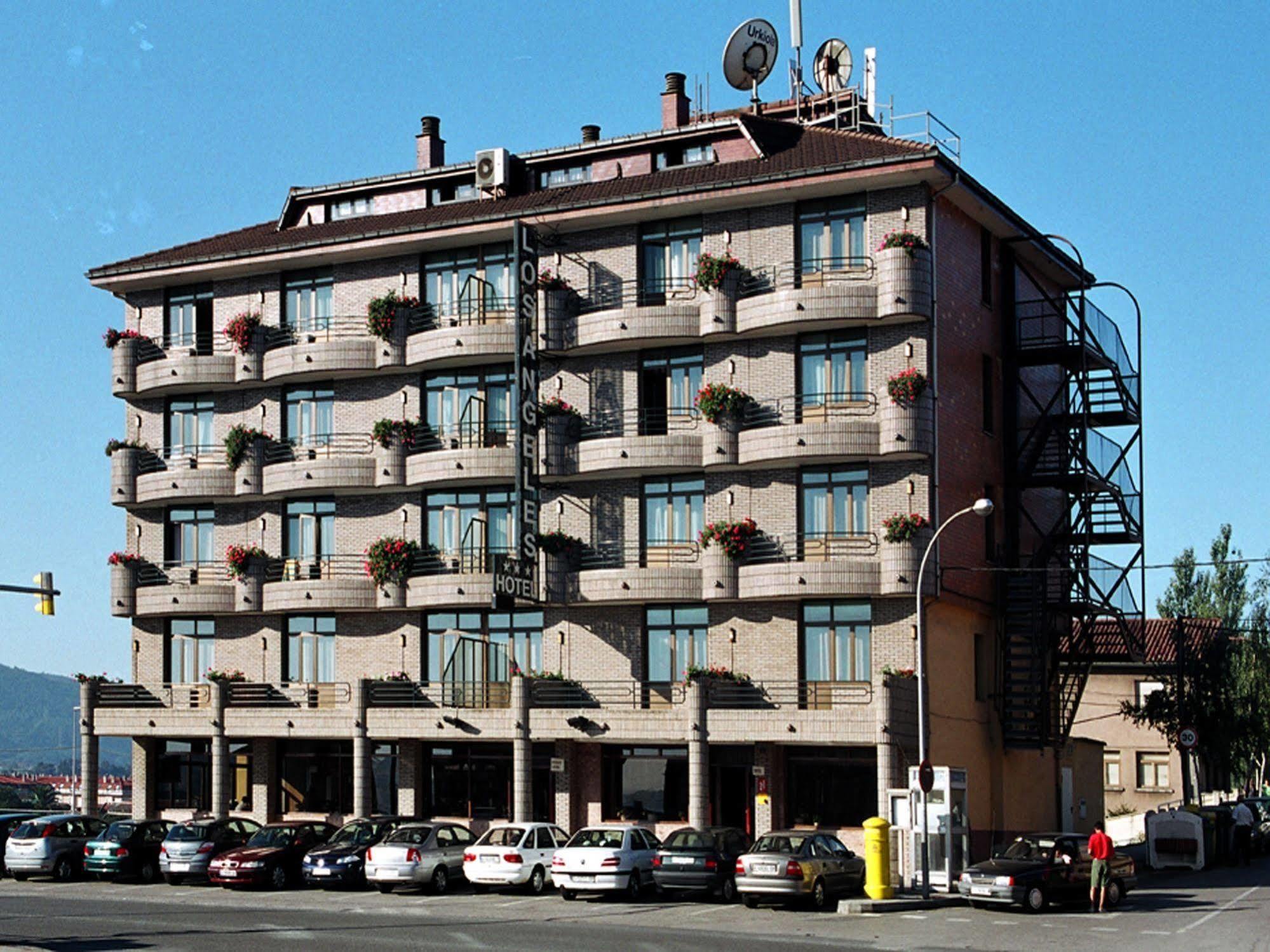 Hotel Los Angeles Guarnizo Kültér fotó